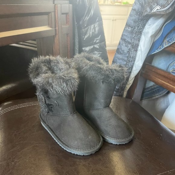 Toddler Girls Buckle Faux Suede Boots - Picture 1 of 1